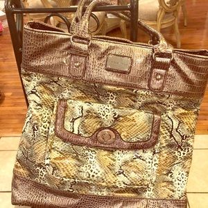 Hand bag/ travel bag